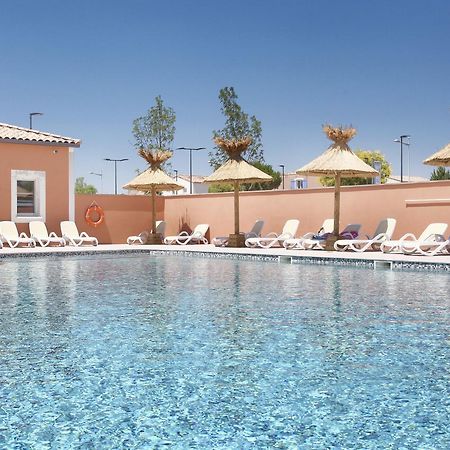 Residence Odalys Fleur De Sel Aigues-Mortes Bagian luar foto